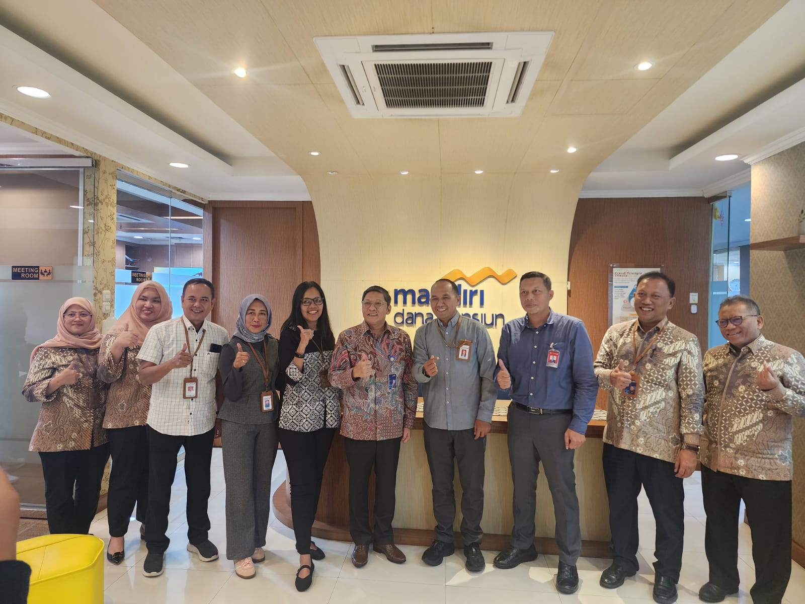 Benchmarking Dana Pensiun Bank Jatim ke Dana Pensiun Bank Mandiri